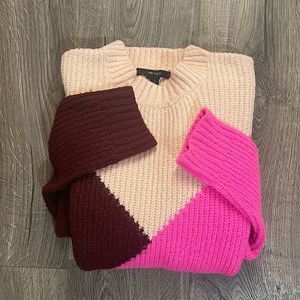 6. Color blocking turtleneck sweater